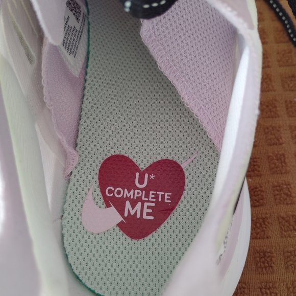 Nike "Zoom Gravity" Pistachio Frost/Lilac Running/Casual Shoes. Size 8. Excel. - Picture 7 of 10